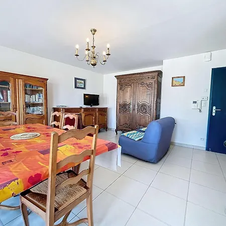 3p Avec Ascenseur, Parking Et Proche A - Fr-1-361-59 * Granville