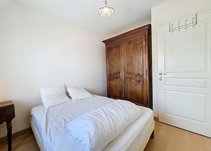 Apartamento 3p Avec Ascenseur, Parking Et Proche à - Fr-1-361-59 Granville