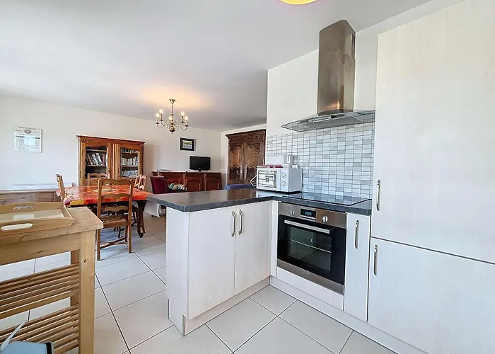 Apartmán 3p Avec Ascenseur, Parking Et Proche A - Fr-1-361-59 Granville